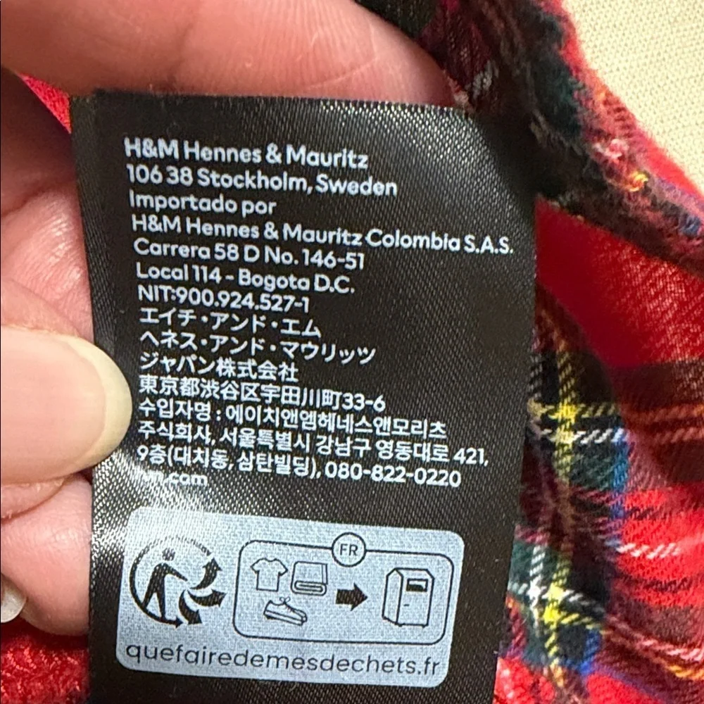 H&M Red Plaid Flannel Girls Dress with Ruffle Collar.  Size 9/10.